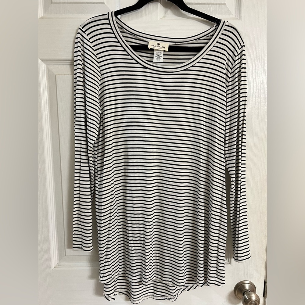 Betseys boutique shop striped tunic